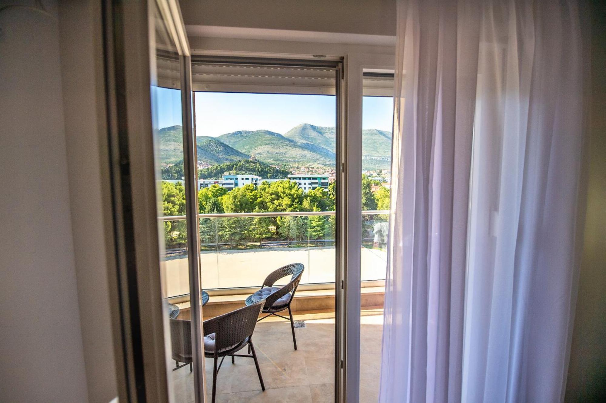 Apartment Darija 4 *